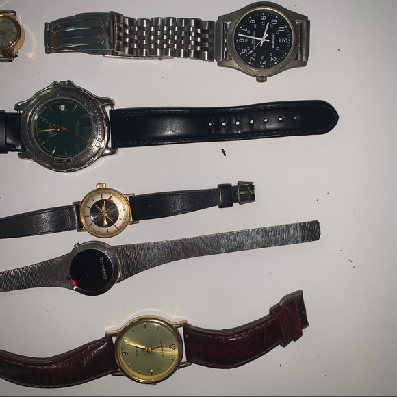 8 piece Watch Lot/Bundle - Picture 2 of 3